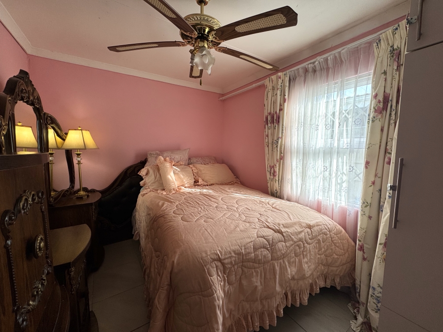 2 Bedroom Property for Sale in Kuilsrivier Industria Western Cape